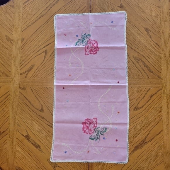 Vintage Pink Linen with Red Rose Embroidery - Picture 1 of 2